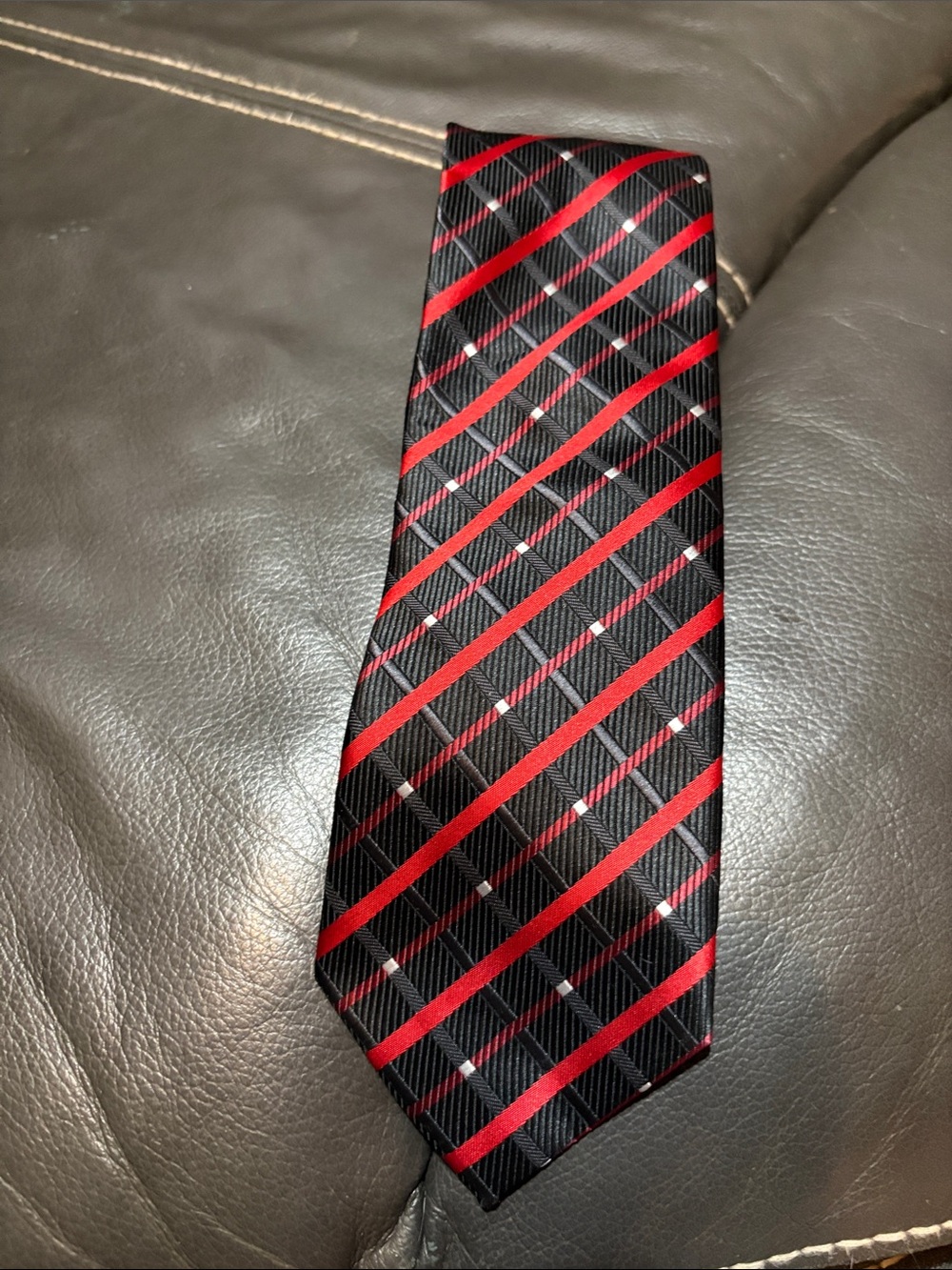 croft & barrow Black Tie with Red Diagonal Stripes